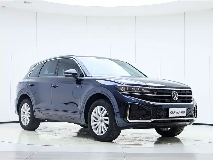 Volkswagen Touareg Touareg 2025 2.0TSI Sharp Shadow Edition 2025 — миниатюра 2