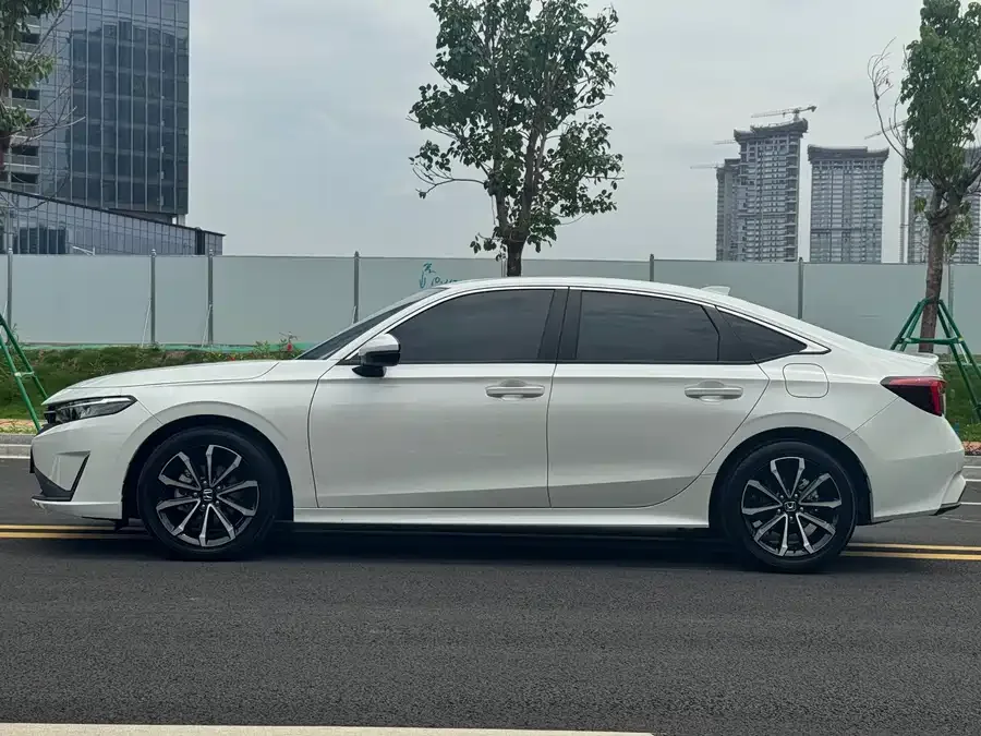 Honda Integra Stylish 2025 240TURBO CVT Technology Edition 2025 — миниатюра 2