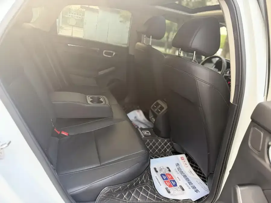 Honda Integra Stylish 2022 240TURBO CVT Deluxe Edition 2022 — миниатюра 4
