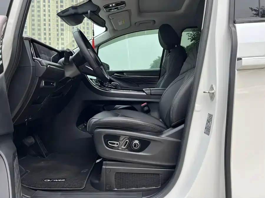 GAC Trumpchi M8 Trumpchi M8 2024 Master Series 400T Supreme Edition 2024 — миниатюра 3