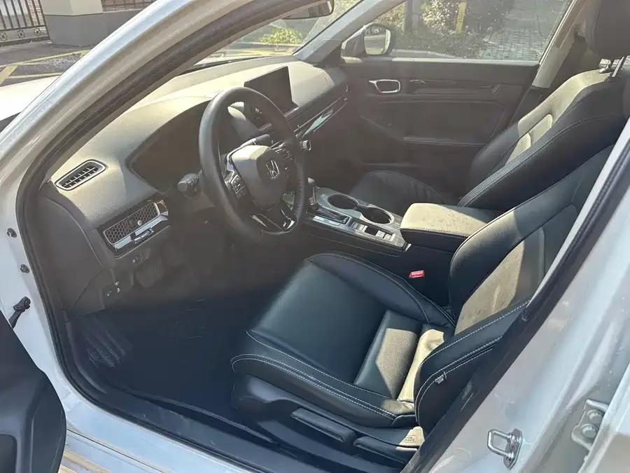 Honda Integra Stylish 2023 240TURBO CVT Technology Edition 2024 — миниатюра 3