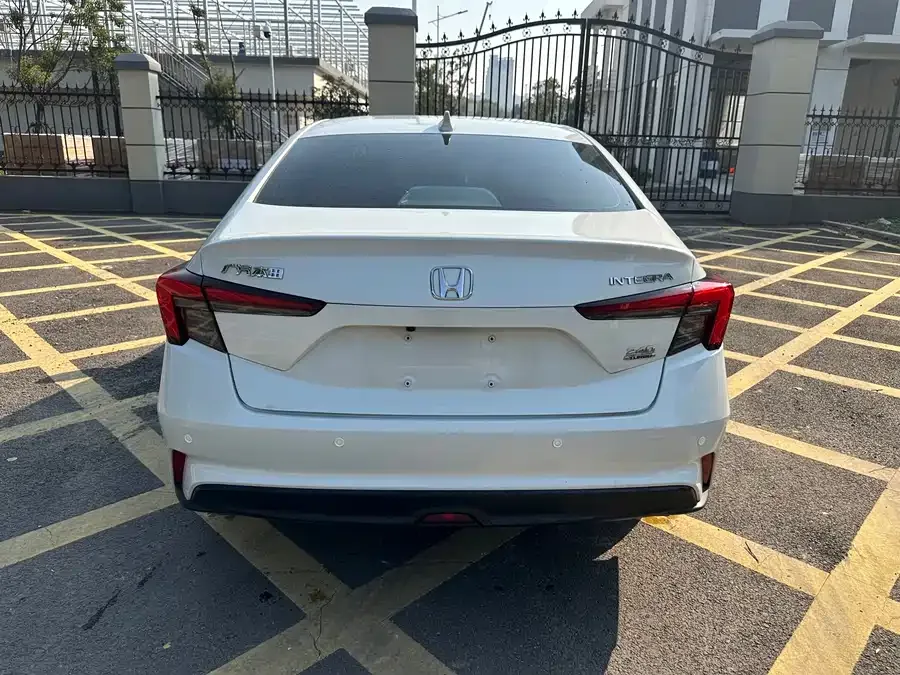 Honda Integra Stylish 2023 240TURBO CVT Technology Edition 2024 — миниатюра 4