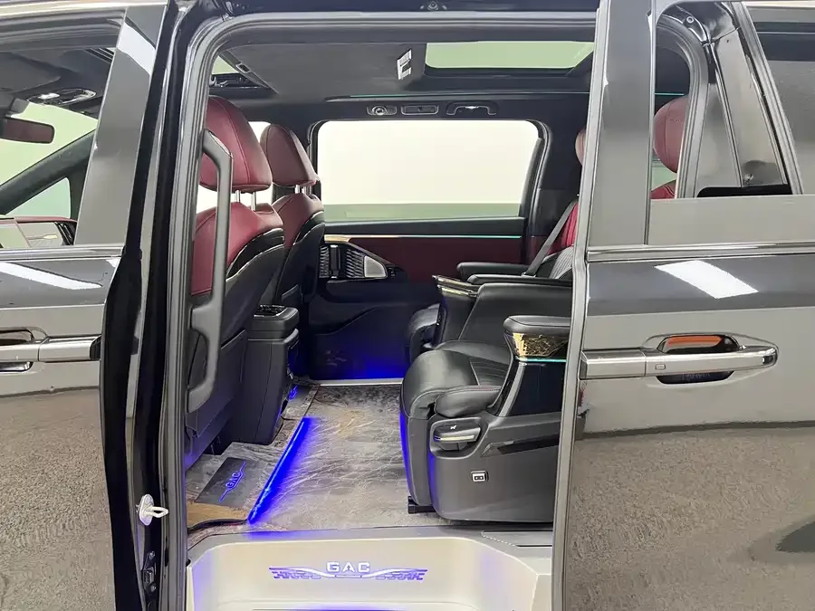 GAC Trumpchi M8 Trumpchi M8 2024 Grandmaster Series Dual Engine Supreme Edition 2023 — миниатюра 5