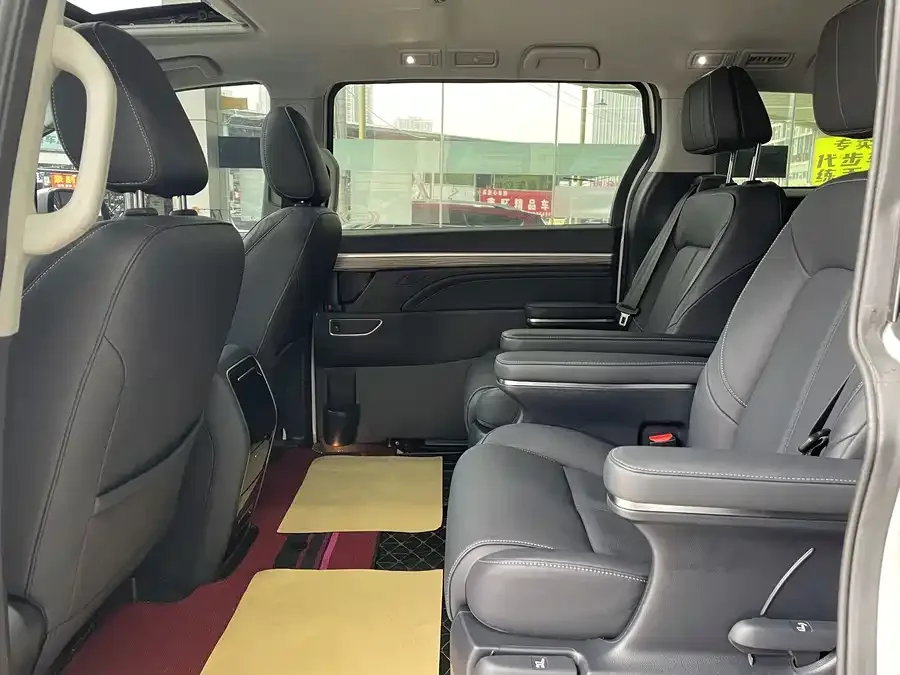 GAC Trumpchi M8 Trumpchi M8 2023 Lingxiu Series 390T Exclusive Edition 2023 — миниатюра 5