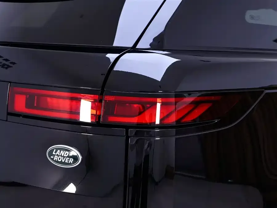 Land Rover Range Rover Sport Range Rover Sport 2025 400PS Hidden Front Special Edition 2026 — миниатюра 3