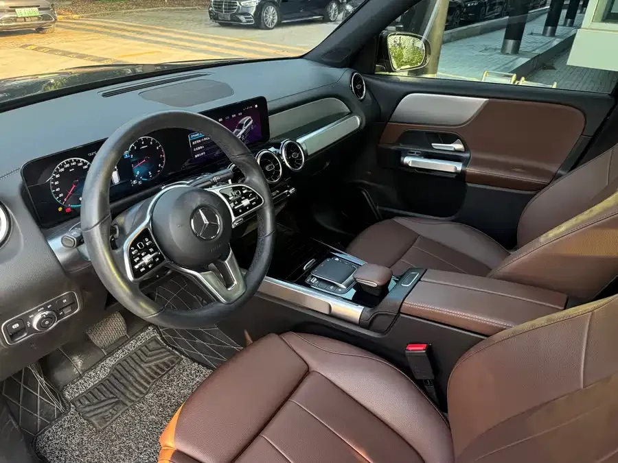 Mercedes-Benz GLB-Class Mercedes-Benz GLB 2023 GLB 200 Dynamic 2023 — миниатюра 3