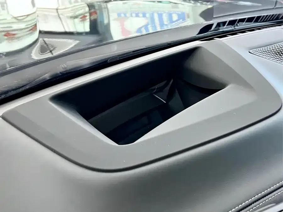 BMW X5M BMW X5 M 2023 X5 M Thunder Edition 2025 — миниатюра 4