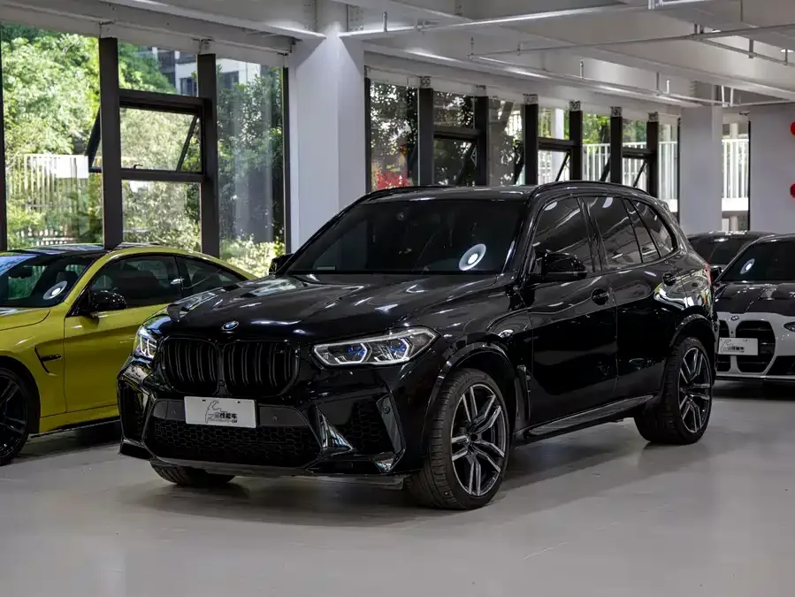 BMW X5M 2022