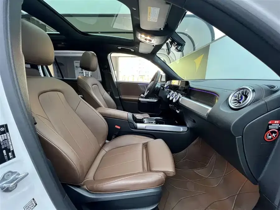 Mercedes-Benz GLB-Class Mercedes-Benz GLB 2023 GLB 220 Fashion Edition 2023 — миниатюра 4
