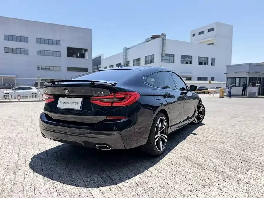 BMW 6 Series GT 2022 630i M Sport Package 2024 — миниатюра 2