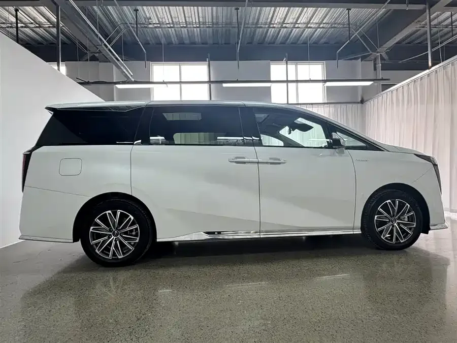 GAC Trumpchi M8 Trumpchi M8 2024 Master Series Super Hybrid Edition 2024 — миниатюра 2
