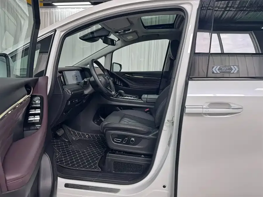 GAC Trumpchi M8 Trumpchi M8 2024 Master Series Super Hybrid Edition 2024 — миниатюра 3