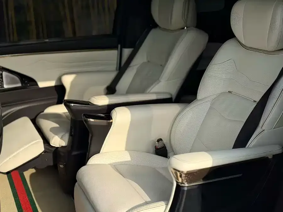 GAC Trumpchi M8 Trumpchi M8 2023 Grandmaster Series 400T Flagship Edition 2023 — миниатюра 3
