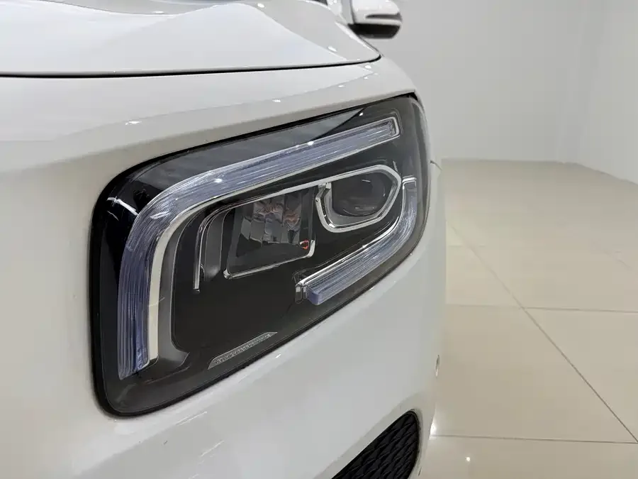 Mercedes-Benz GLB-Class Mercedes-Benz GLB 2023 GLB 220 Dynamic 2023 — миниатюра 2
