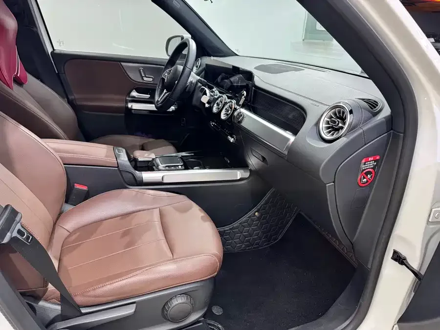 Mercedes-Benz GLB-Class Mercedes-Benz GLB 2023 GLB 220 Dynamic 2023 — миниатюра 5