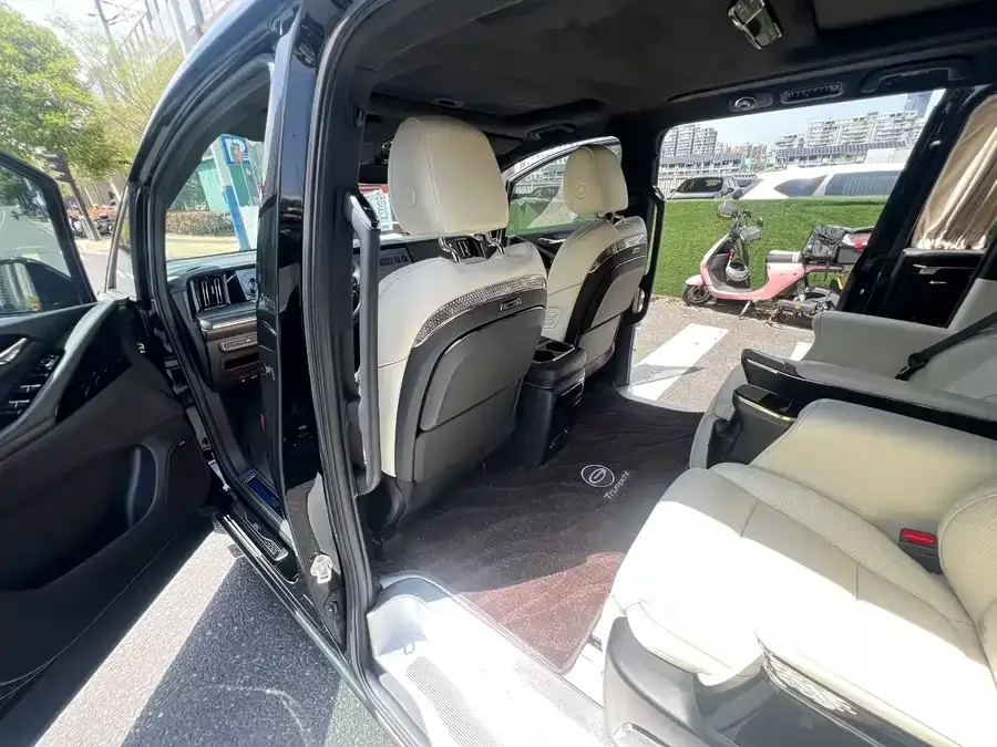 GAC Trumpchi M8 Trumpchi M8 2023 Grandmaster Series 400T Flagship Edition 2023 — миниатюра 4