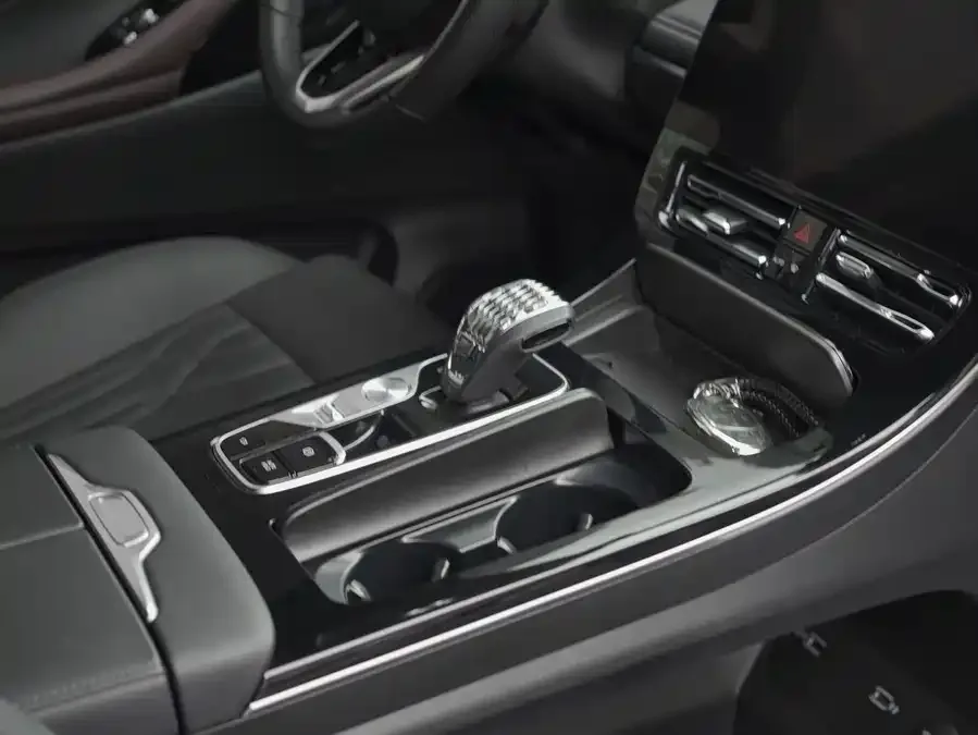 GAC Trumpchi M8 Trumpchi M8 2024 Master Series 400T Premium Edition 2025 — миниатюра 4