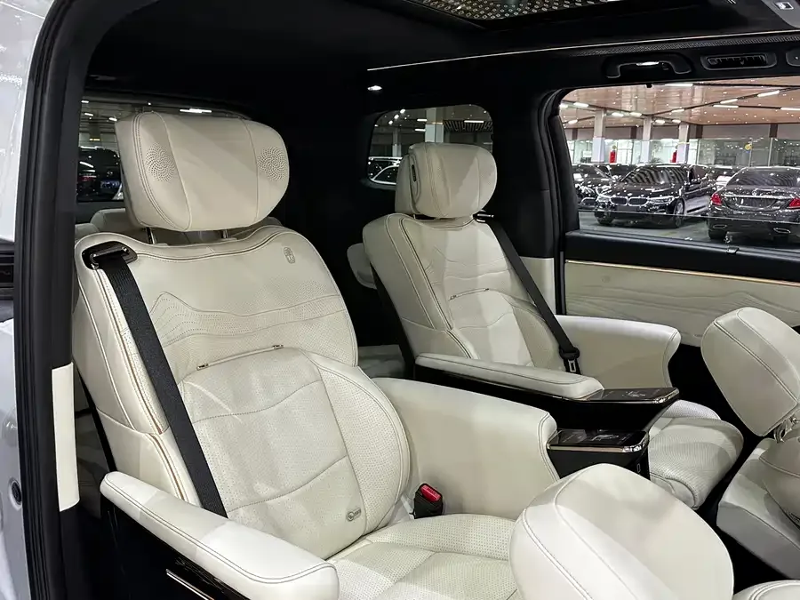 GAC Trumpchi M8 Trumpchi M8 2023 Grandmaster Series Dual Engine Royal Edition 2023 — миниатюра 5