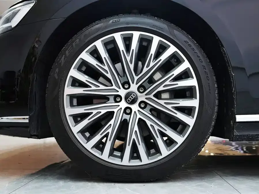 Audi A8 2024 A8L 50 TFSI quattro Premium Edition 2024 — миниатюра 2