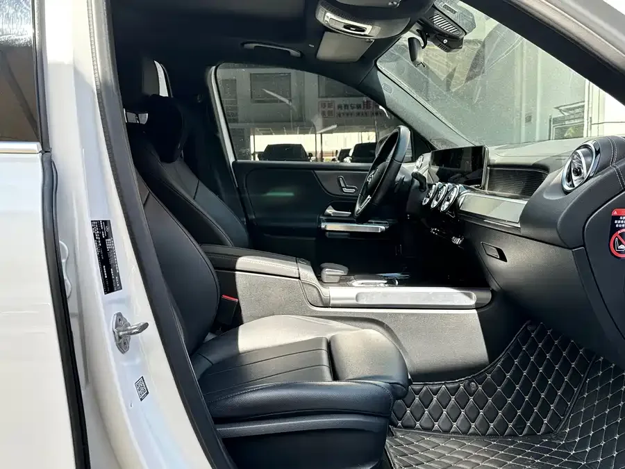 Mercedes-Benz GLB-Class Mercedes-Benz GLB 2023 GLB 220 Dynamic 2022 — миниатюра 3