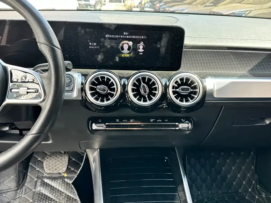 Mercedes-Benz GLB-Class Mercedes-Benz GLB 2023 GLB 220 Dynamic 2022 — миниатюра 4