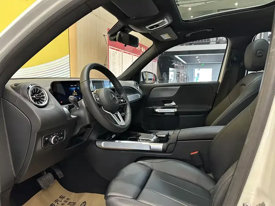 Mercedes-Benz GLB-Class Mercedes-Benz GLB 2022 facelift GLB 200 Fashion Edition 2022 — миниатюра 3