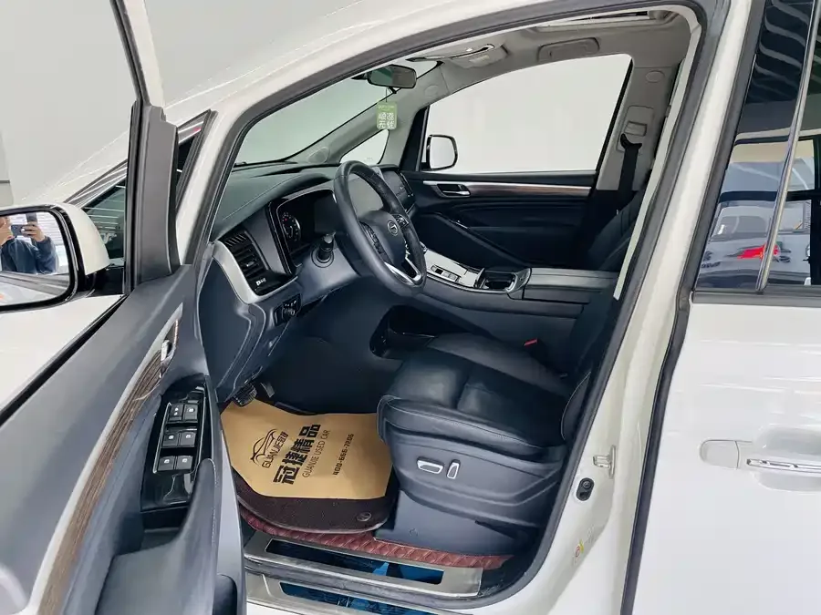GAC Trumpchi M8 Trumpchi M8 2021 Lead Show Series 390T Exclusive Edition 2022 — миниатюра 3