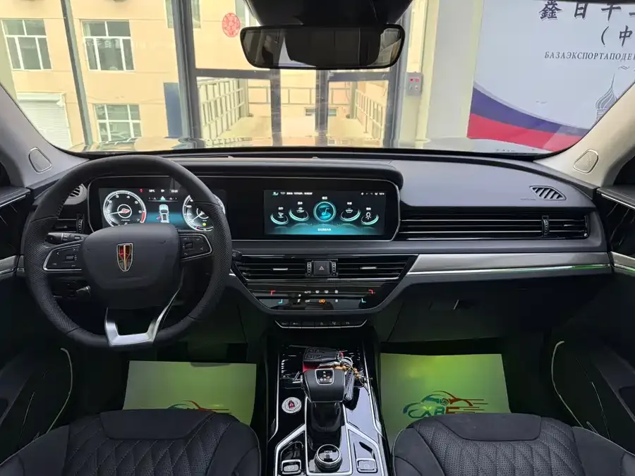 Hongqi HS5 Hongqi HS5 2022 facelift 2.0T Zhilian Qixiang four-wheel drive version 2023 — миниатюра 2