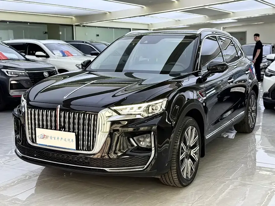 Hongqi HS5 Hongqi HS5 2022 facelift 2.0T Zhilian Qixiang four-wheel drive version 2023 — фото 1, купить с доставкой в Москву