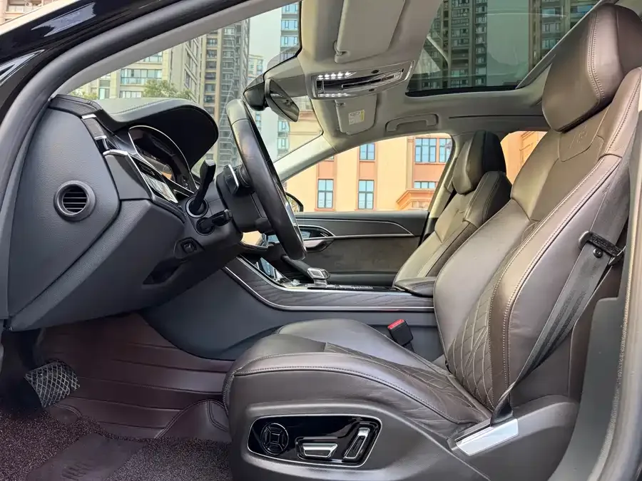 Audi A8 2022 A8L 50 TFSI quattro Comfort Collection Edition 2022 — миниатюра 3
