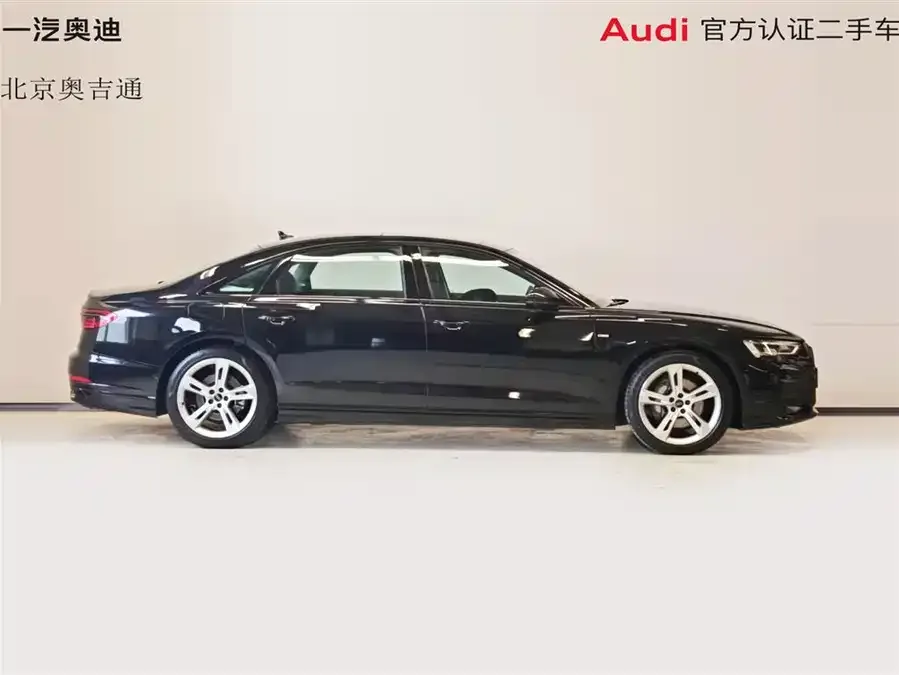 Audi A8 2023 A8L 50 TFSI quattro Premium Edition 2023 — миниатюра 3