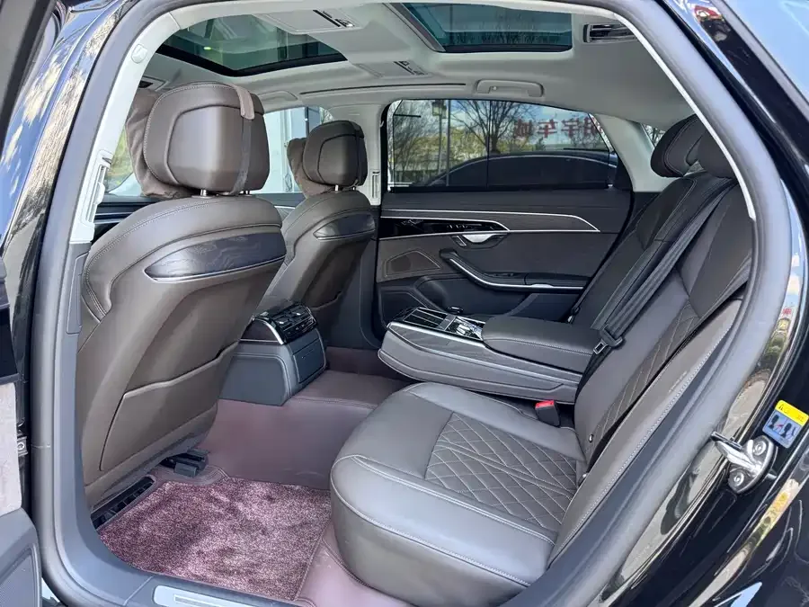 Audi A8 2025 A8L 50 TFSI quattro Premium Edition 2025 — миниатюра 5