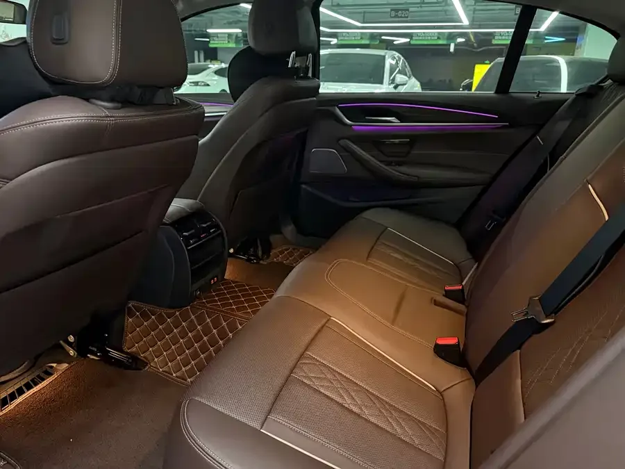 BMW 5 Series BMW 5 Series (Imported) 2022 530i M Sport Package 2023 — миниатюра 3