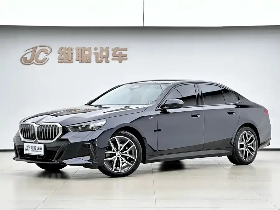 BMW 5 Series 2025