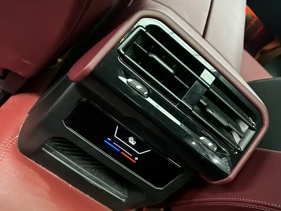 BMW i5 2024 eDrive 35L Premium M Sport Package 2024 — миниатюра 3