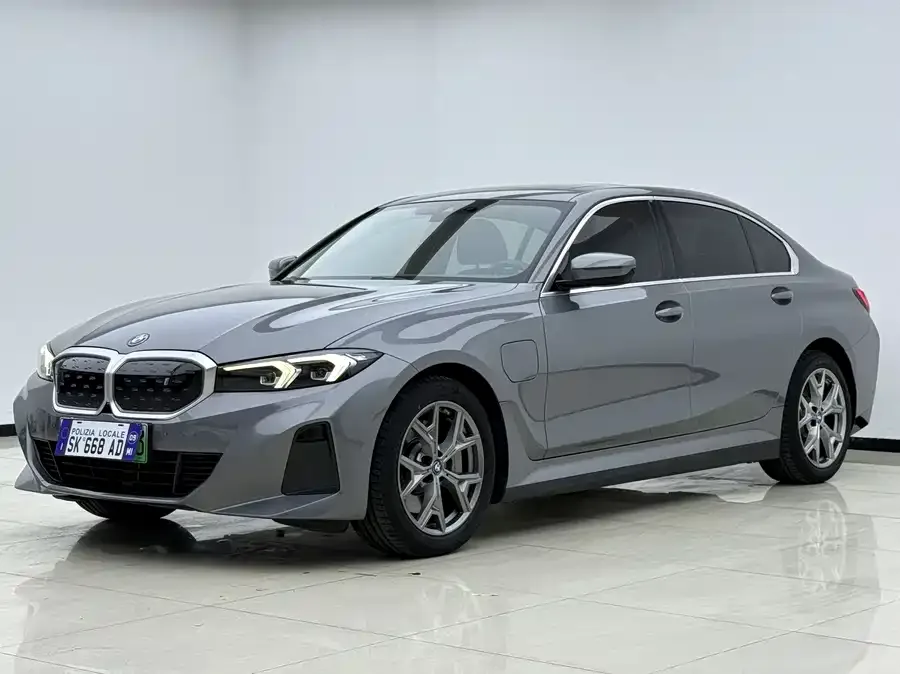 BMW i3 2022 eDrive 35 L 2022 — фото 1, купить с доставкой в Москву