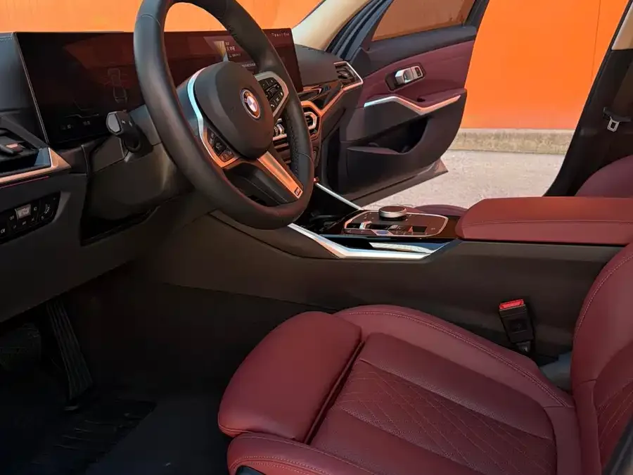 BMW i3 2024 eDrive 35 L 2024 — миниатюра 3