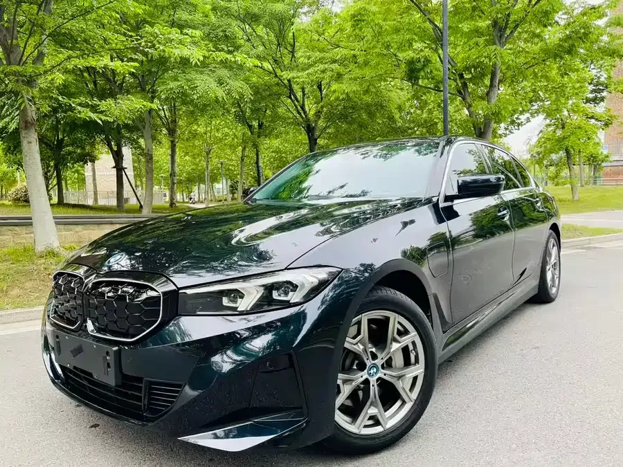 BMW i3 2024