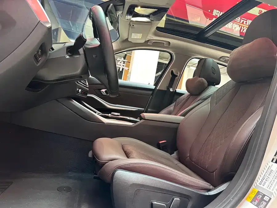 BMW i3 2024 eDrive 35 L 2024 — миниатюра 4