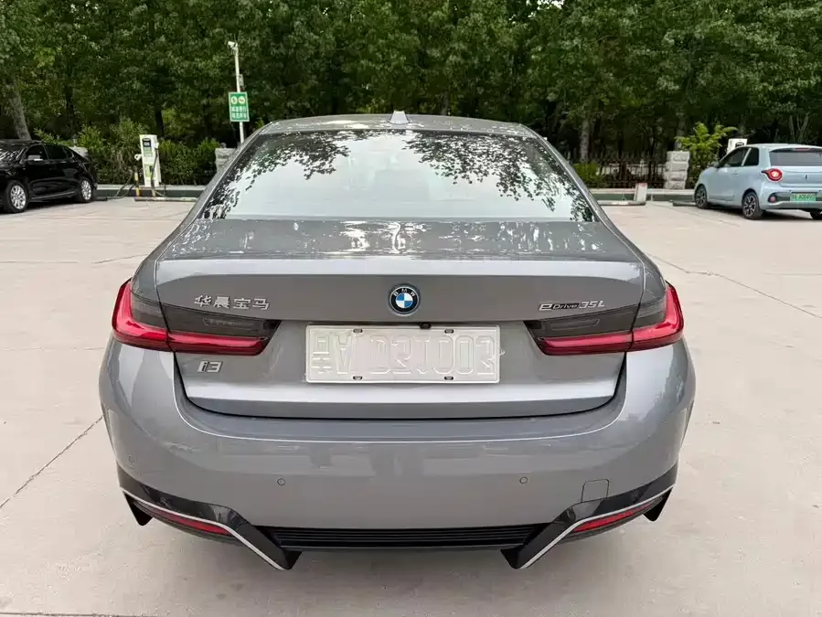 BMW i3 2022 eDrive 35 L 2022 — миниатюра 5