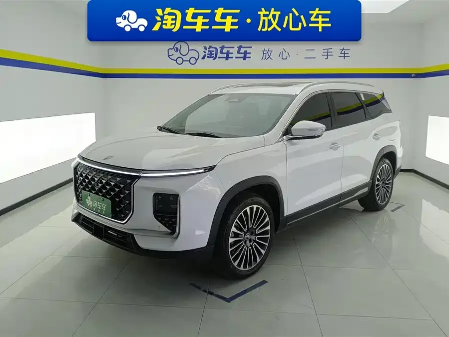 Jetour L9 Jetour Shanhai L9 2024 1.5TD 2DHT Pro 7 Seaters 2024 — фото 1, купить с доставкой в Москву
