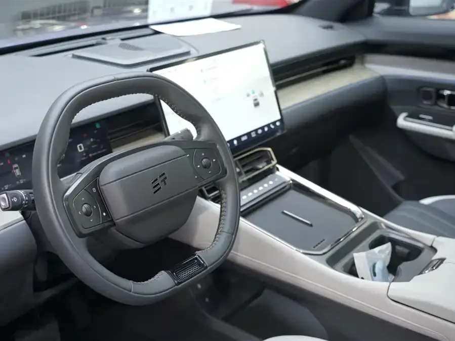 Jetour L6 JETOUR SHANHAI L6 2024 1.5TD DHT MAX 2025 — миниатюра 4