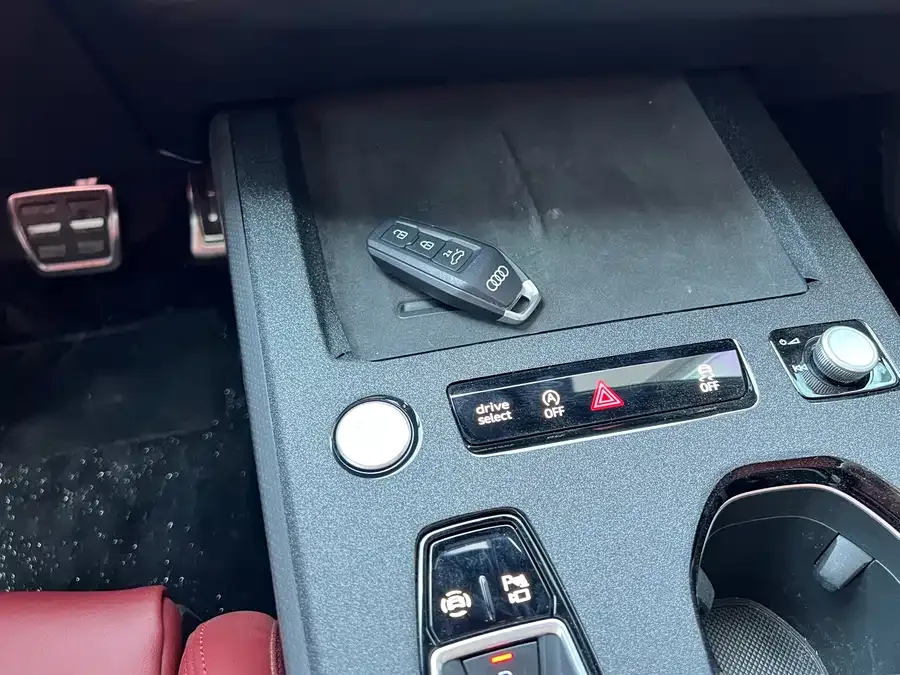 Audi A5L Sportback 2026 TFSI 150kW Intelligent Quattro Model 2026 — миниатюра 5