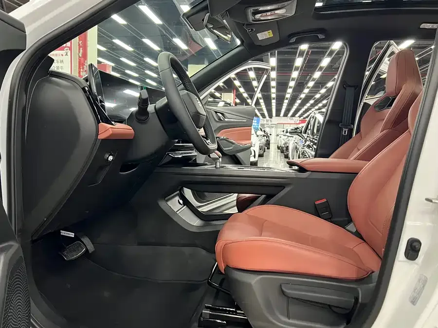 Changan X5 Plus Changan X5 PLUS 2026 Second Generation 1.5T High-Performance PRO 2026 — миниатюра 2