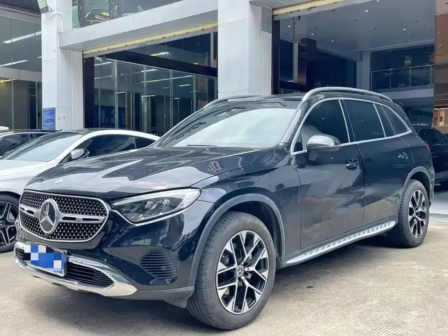 Mercedes-Benz GLC-Class 2023
