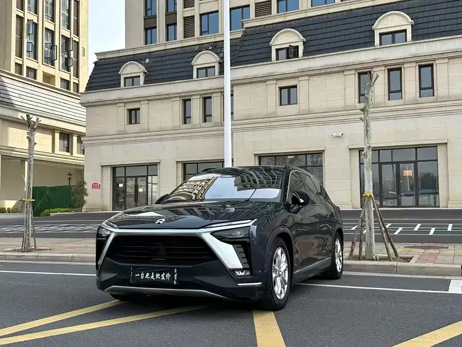 NIO ES8 2022
