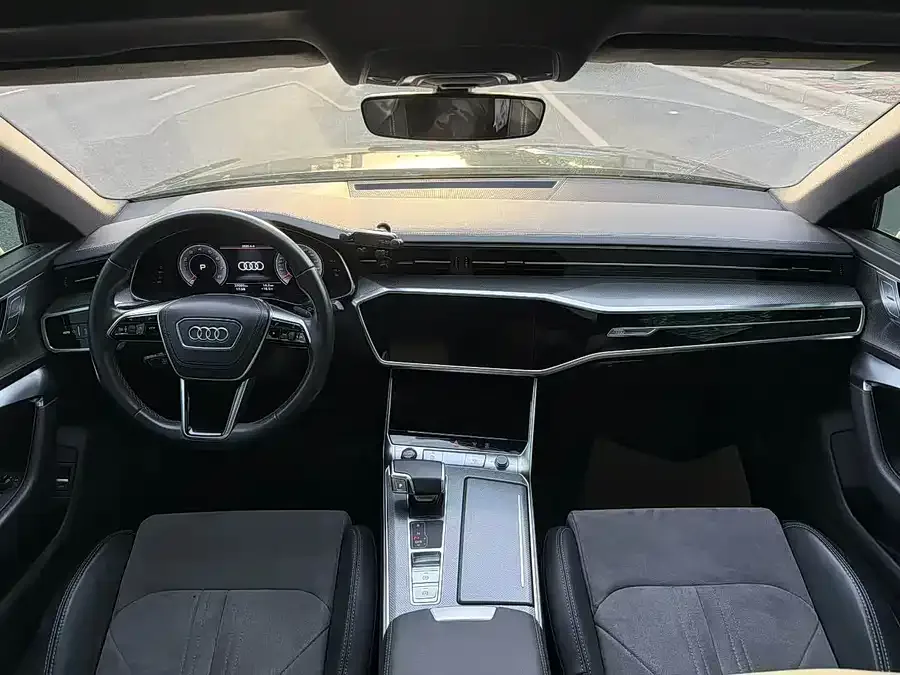 Audi A6L 2023 40 TFSI luxury and dynamic model 2023 — миниатюра 2