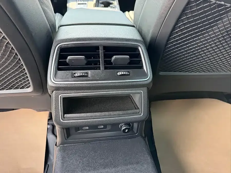 Audi A6L 2023 40 TFSI luxury and dynamic model 2023 — миниатюра 4