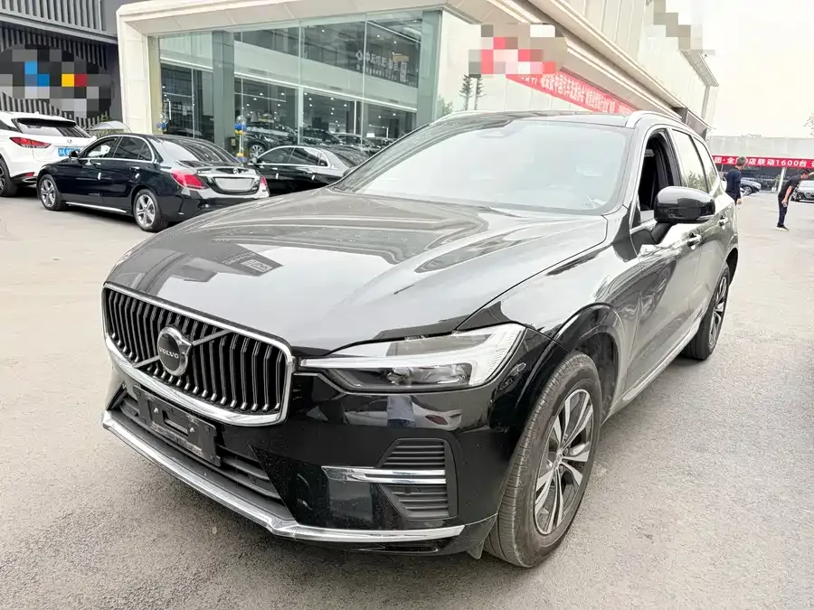 Volvo XC60 2022