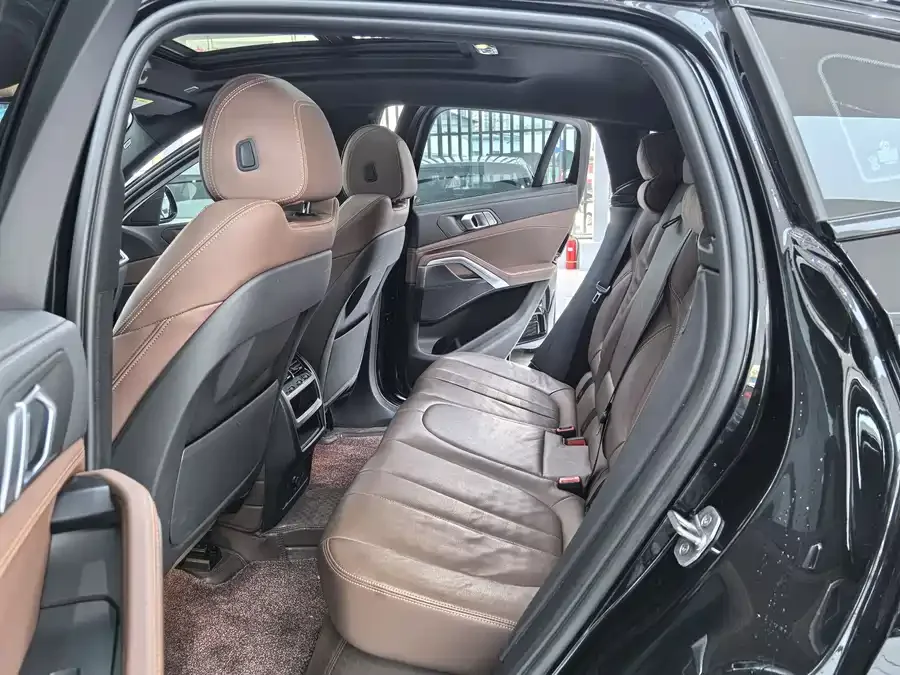BMW X6 2022 facelift xDrive30i M Sport package 2022 — миниатюра 3